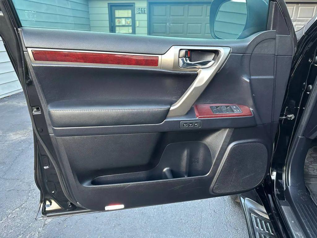 used 2015 Lexus GX 460 car, priced at $18,999