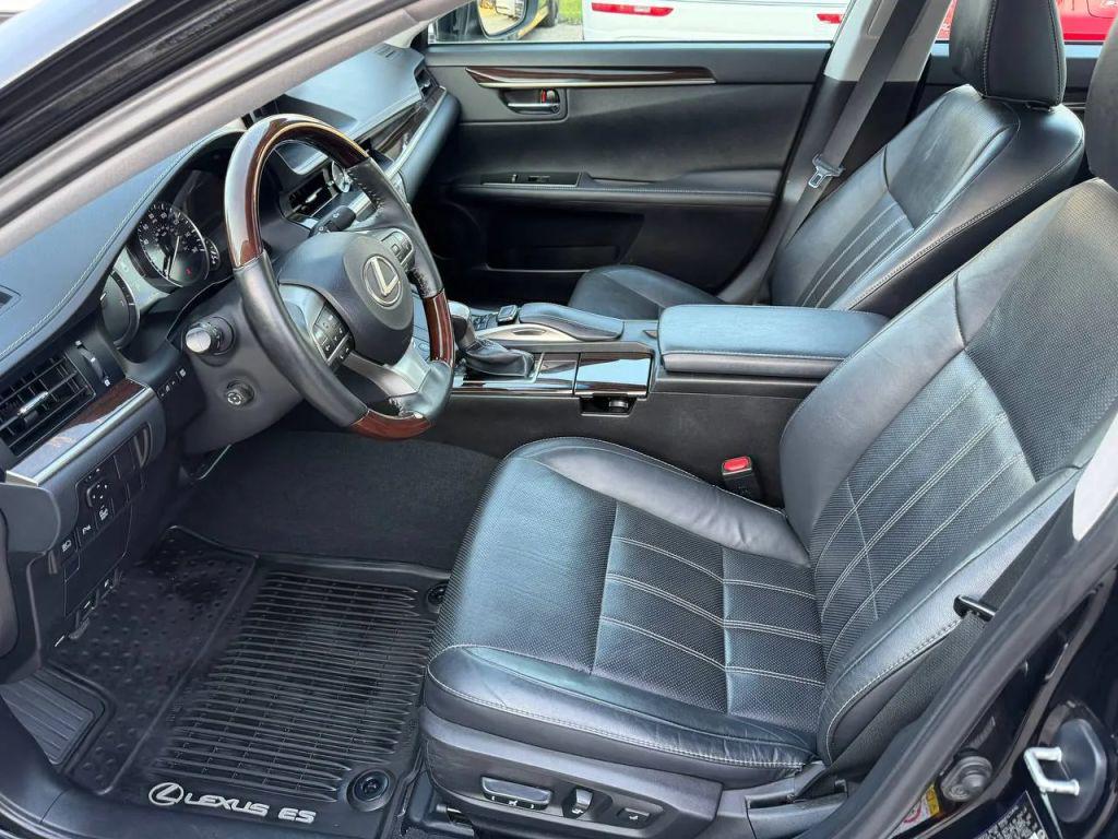 used 2018 Lexus ES 350 car, priced at $17,499