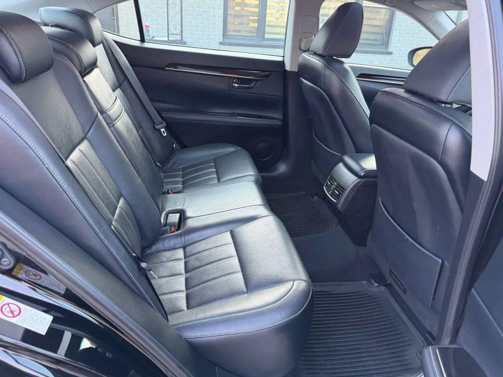 used 2018 Lexus ES 350 car, priced at $17,499