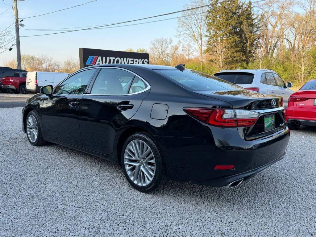 used 2018 Lexus ES 350 car, priced at $17,499