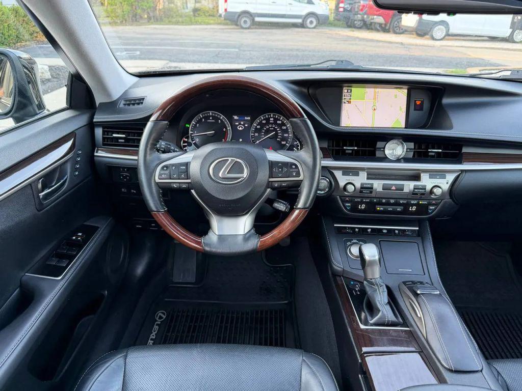 used 2018 Lexus ES 350 car, priced at $17,499