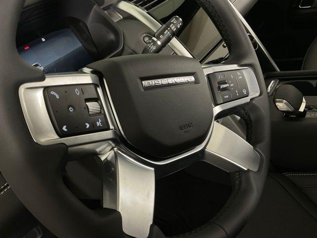 new 2025 Land Rover Discovery car, priced at $79,864