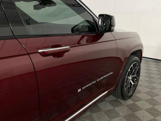 used 2024 Jeep Grand Cherokee car, priced at $43,615