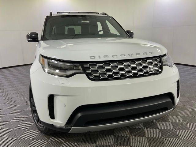 new 2025 Land Rover Discovery car, priced at $67,825