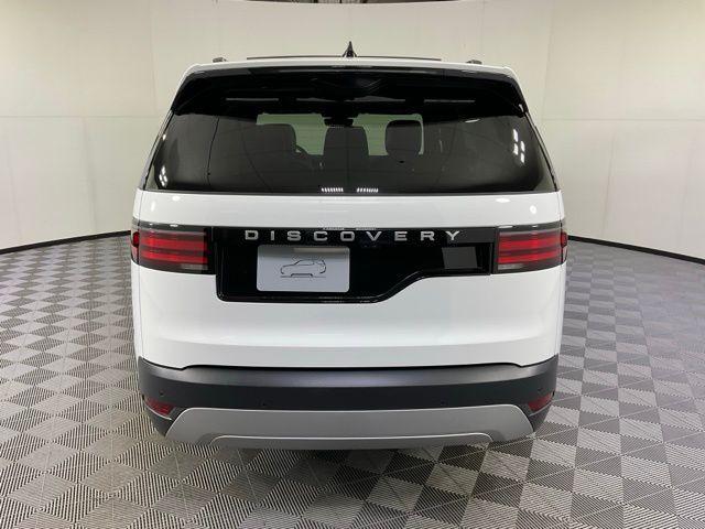 new 2025 Land Rover Discovery car, priced at $67,825