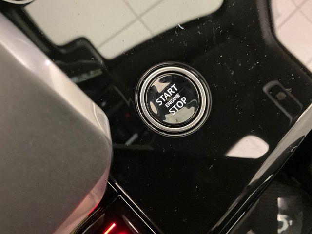 new 2025 Land Rover Range Rover Sport car, priced at $109,515