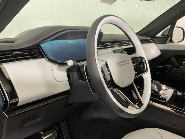 new 2025 Land Rover Range Rover Sport car, priced at $109,515