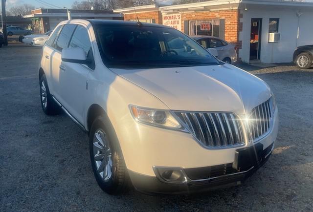 used 2011 Lincoln MKX car, priced at $6,995
