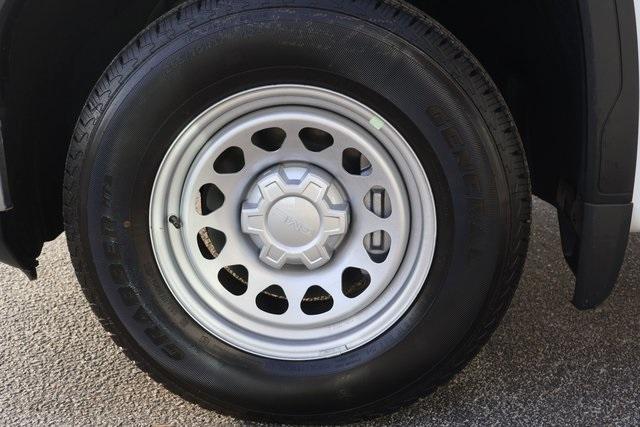 new 2026 GMC Sierra 1500 car, priced at $34,295