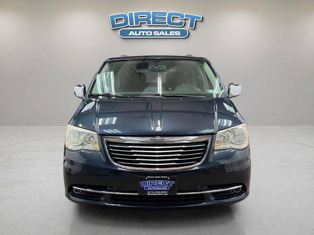 2014 Blue Chrysler Town & Country