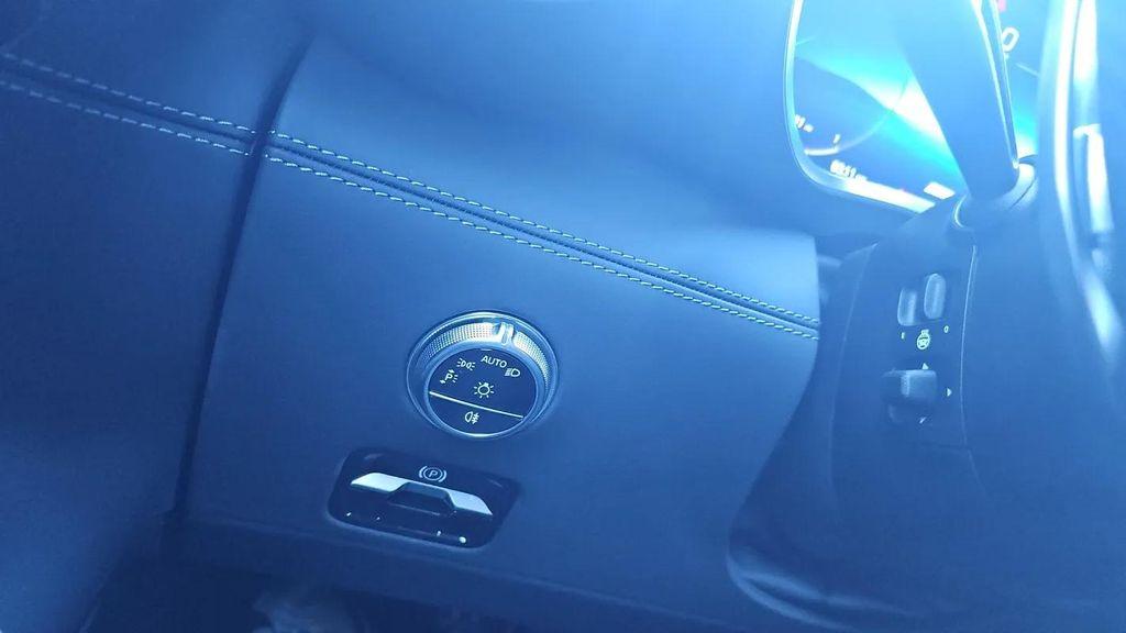 used 2022 Mercedes-Benz AMG SL 55 car, priced at $93,990