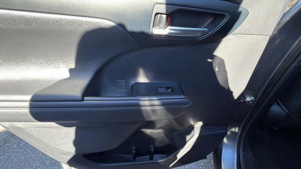 used 2023 Toyota Highlander car, priced at $35,990