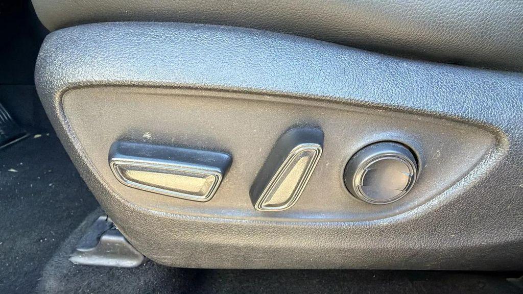 used 2023 Toyota Highlander car, priced at $35,990