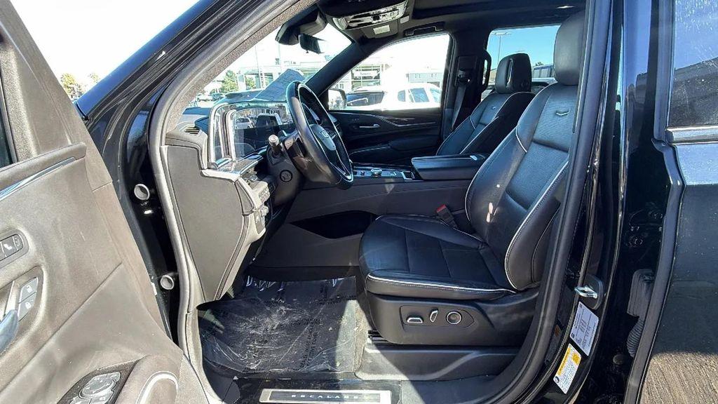 used 2024 Cadillac Escalade ESV car, priced at $79,990