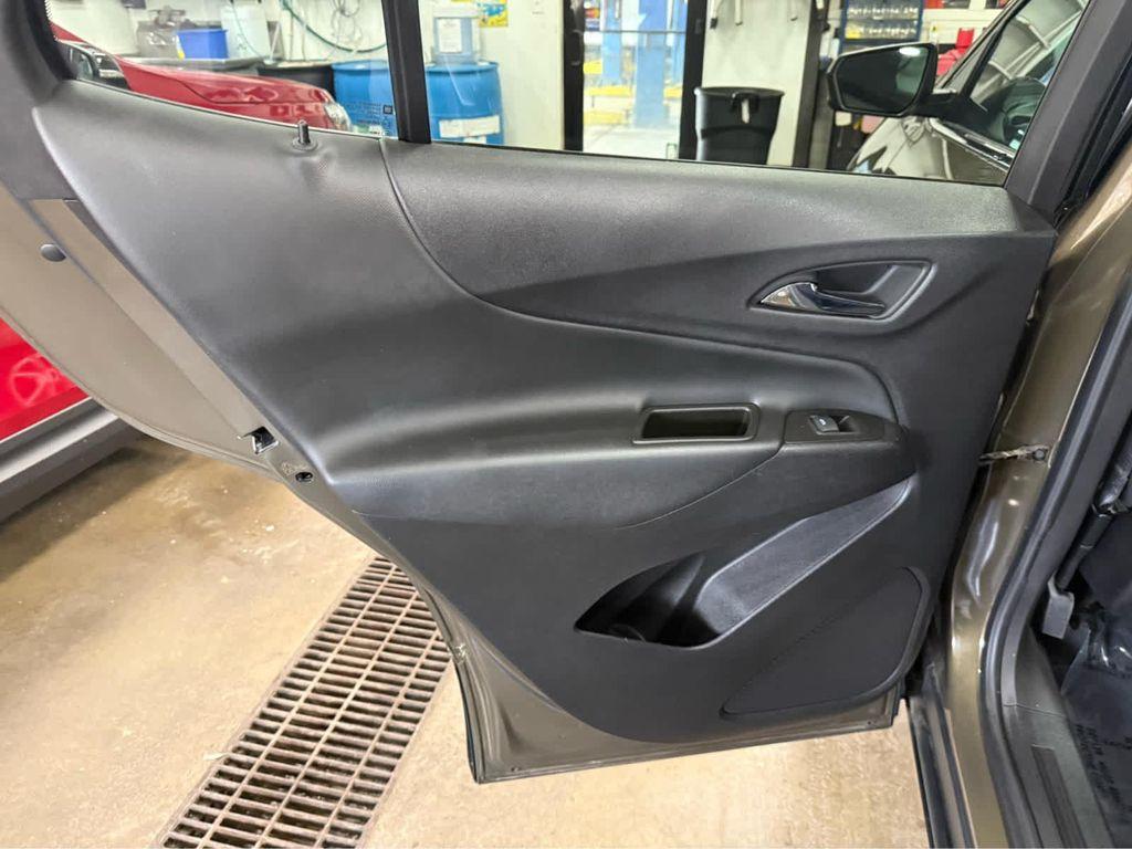 used 2023 Chevrolet Equinox car, priced at $24,988