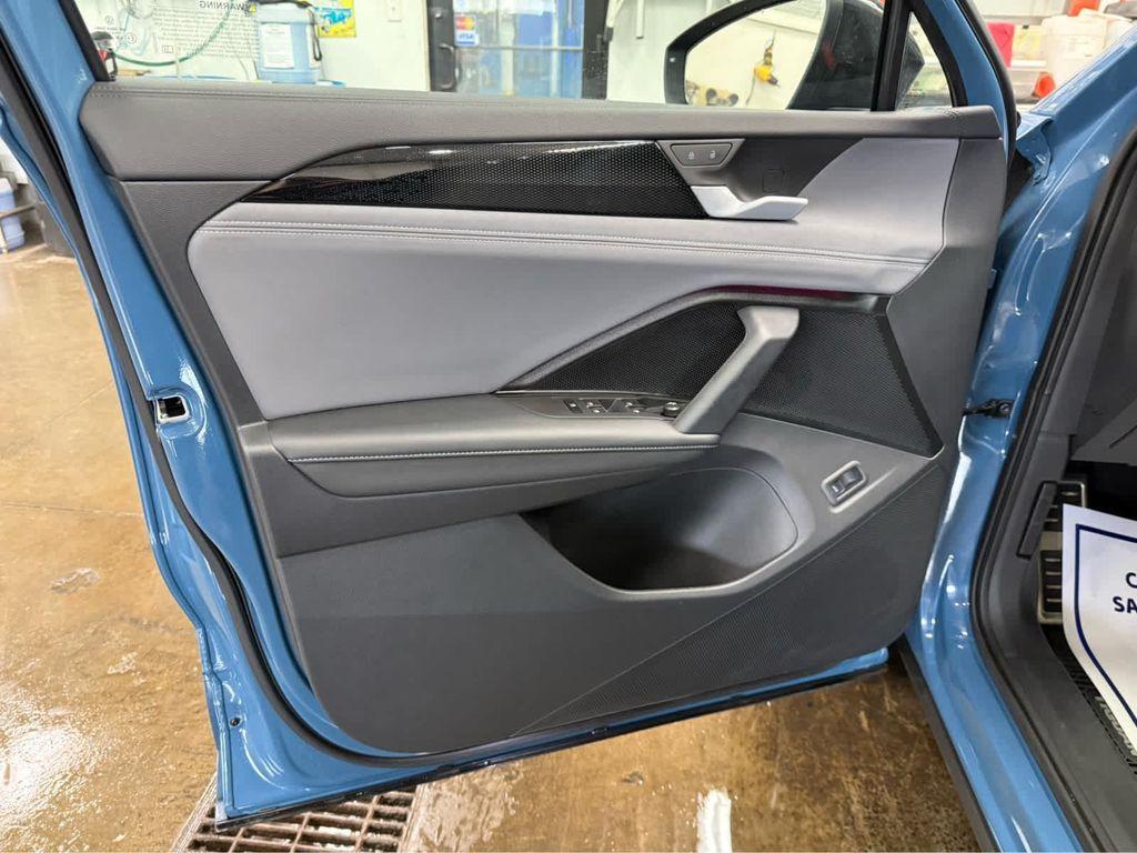 used 2025 Volkswagen Tiguan car, priced at $34,967