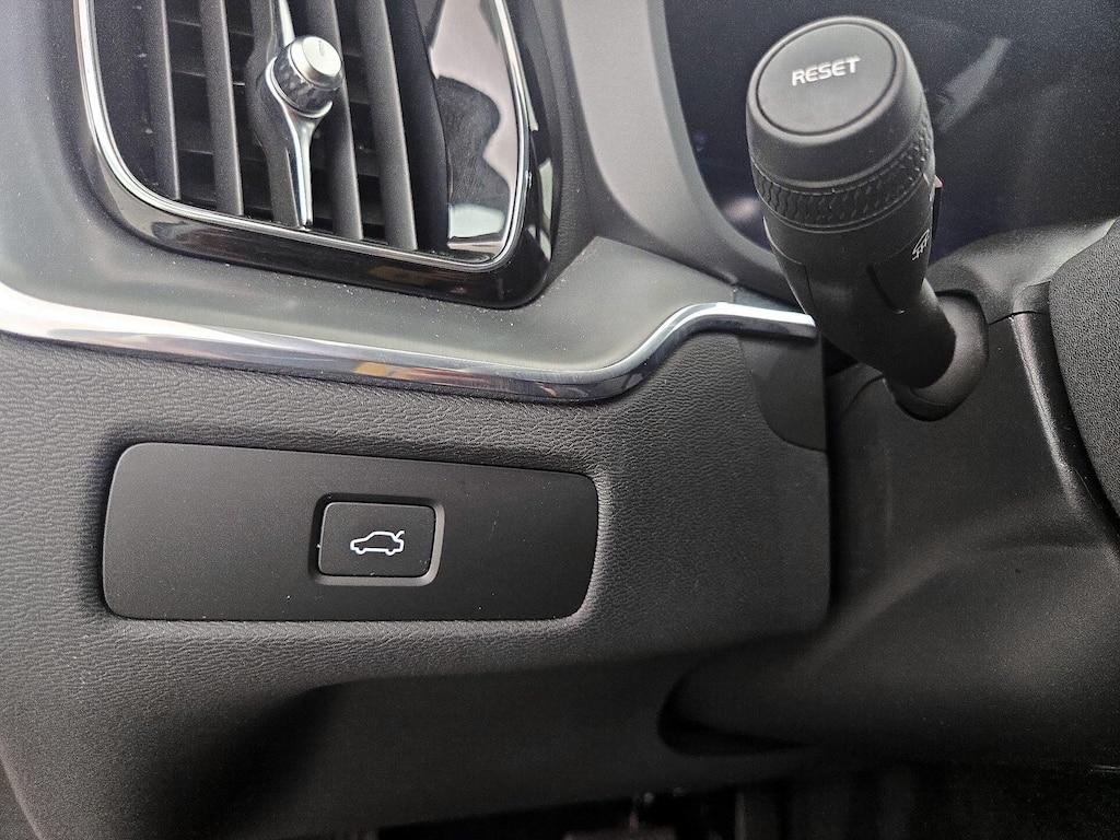 used 2023 Volvo XC60 car, priced at $27,998