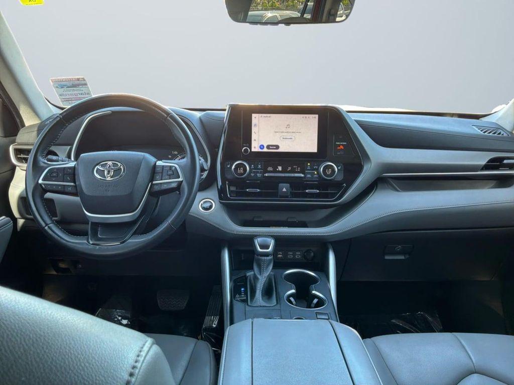 used 2023 Toyota Highlander car, priced at $33,784