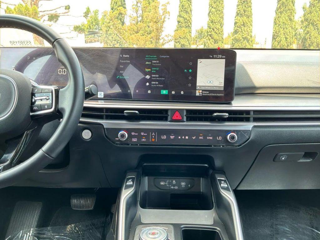 used 2025 Kia Sorento Plug-In Hybrid car, priced at $35,084