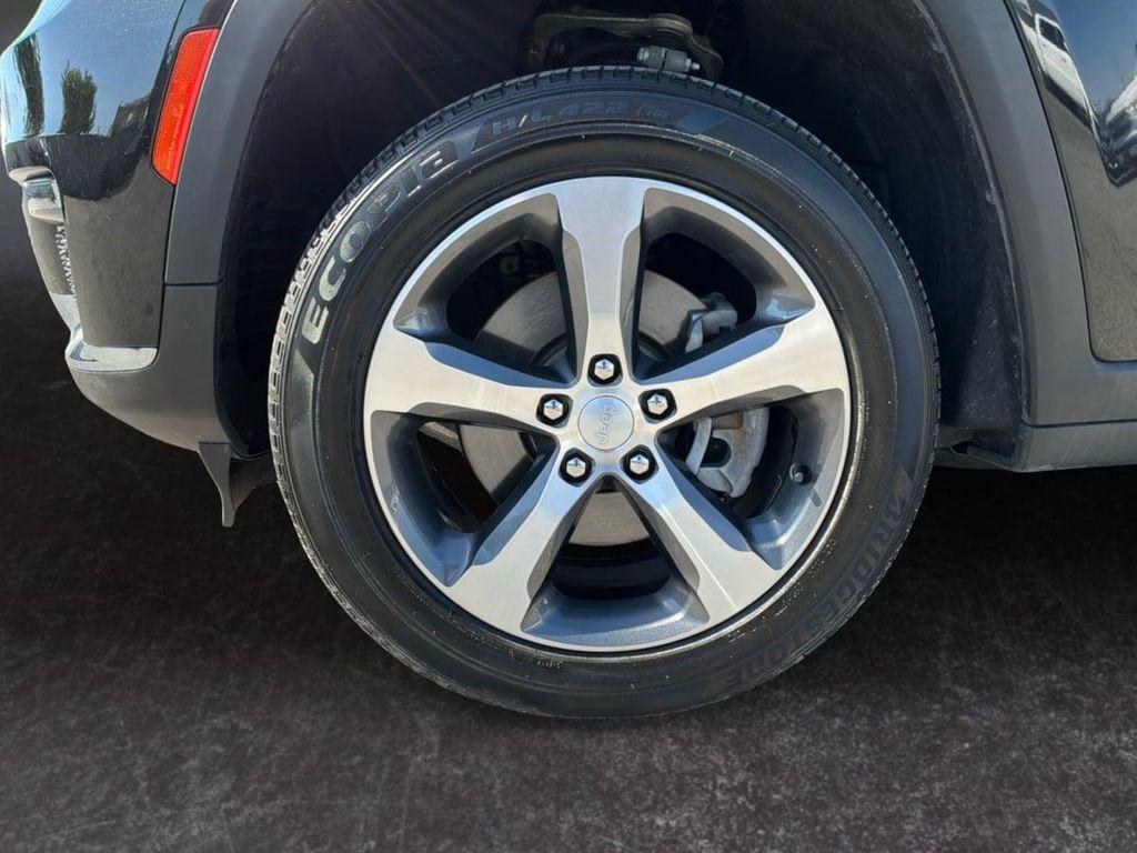 used 2023 Jeep Grand Cherokee L car, priced at $32,084