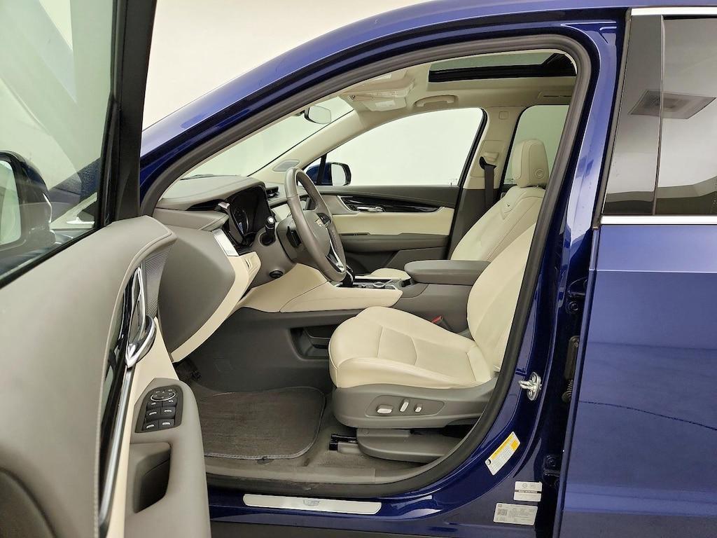 used 2025 Cadillac XT6 car, priced at $39,998