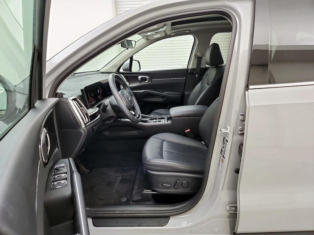 used 2025 Kia Sorento car, priced at $32,998