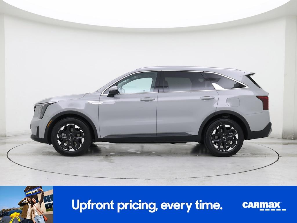 used 2025 Kia Sorento car, priced at $32,998