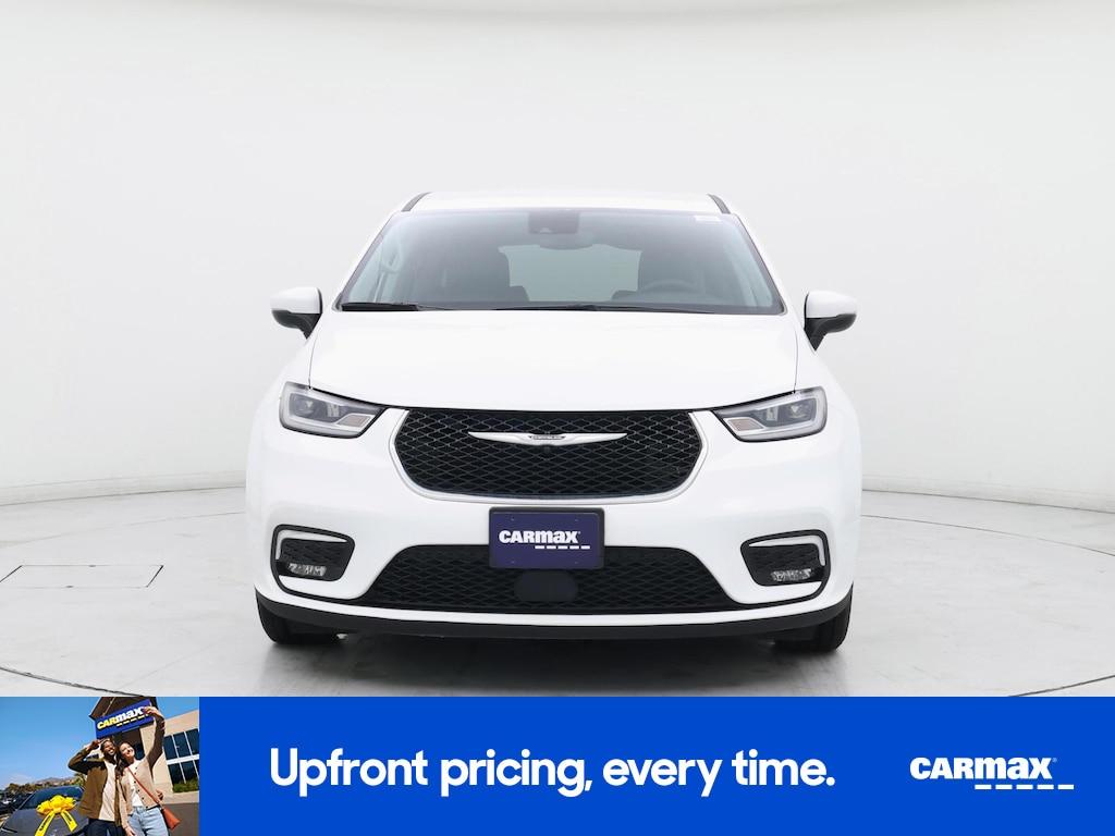 used 2023 Chrysler Pacifica car, priced at $24,998