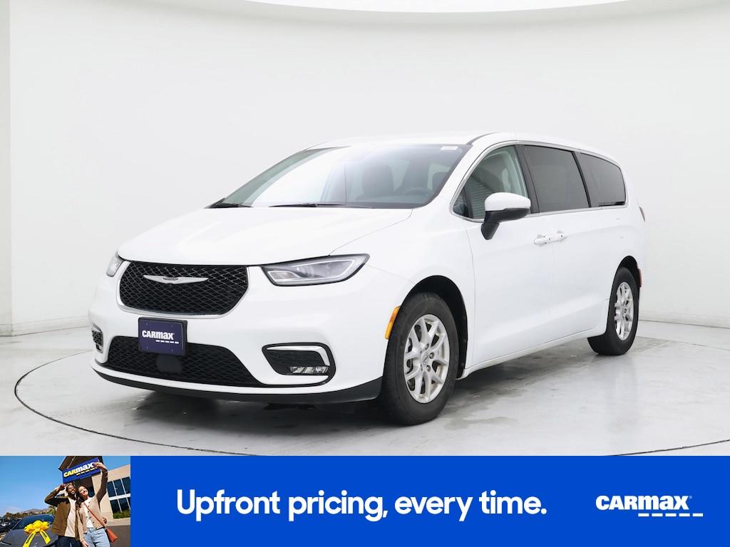 used 2023 Chrysler Pacifica car, priced at $24,998