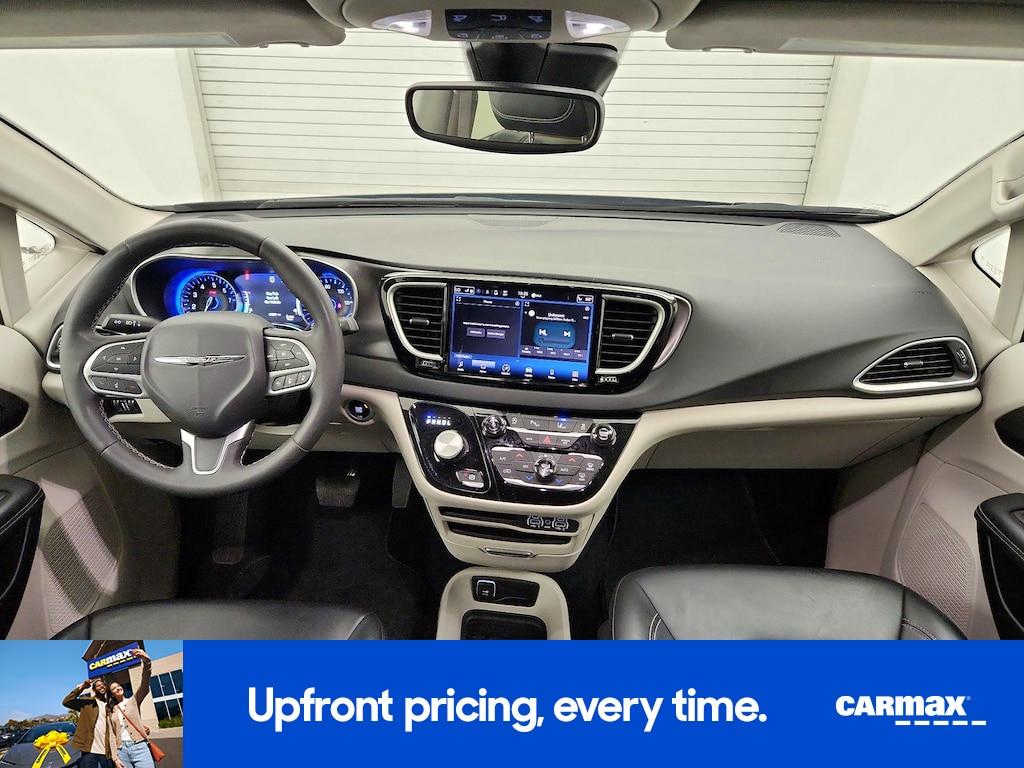 used 2023 Chrysler Pacifica car, priced at $25,998