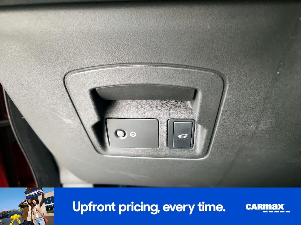 used 2023 Land Rover Range Rover Velar car, priced at $38,998