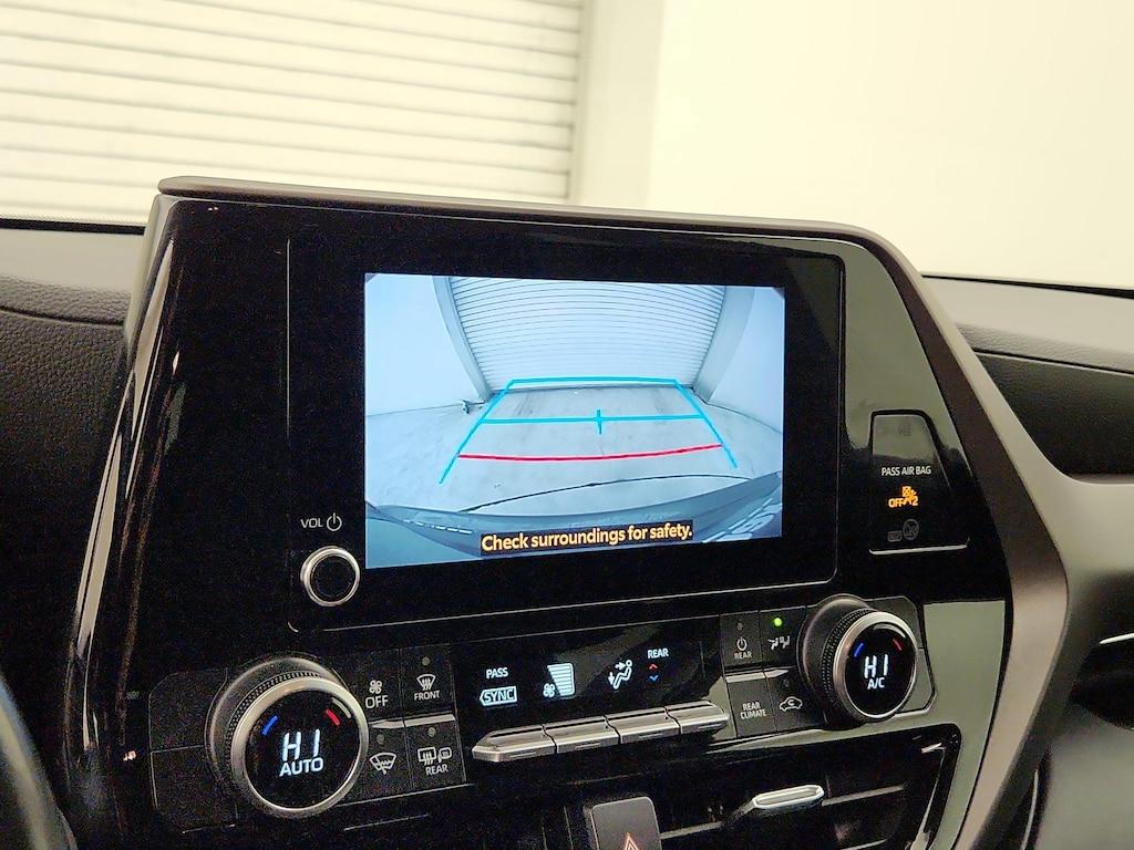 used 2023 Toyota Highlander car, priced at $28,998