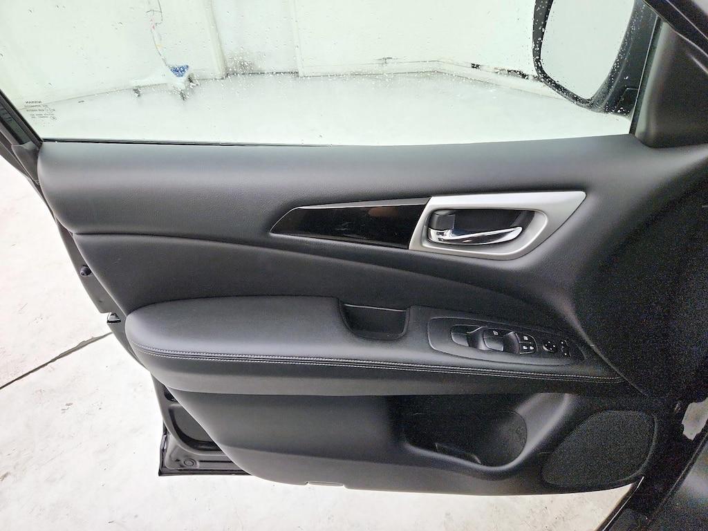 used 2020 Nissan Pathfinder car, priced at $22,998