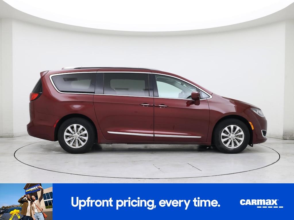 used 2018 Chrysler Pacifica car, priced at $16,998