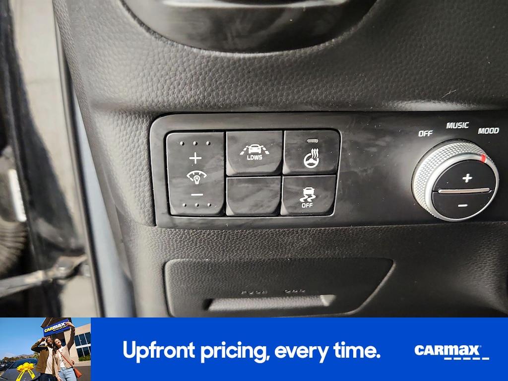 used 2016 Kia Soul car, priced at $13,998