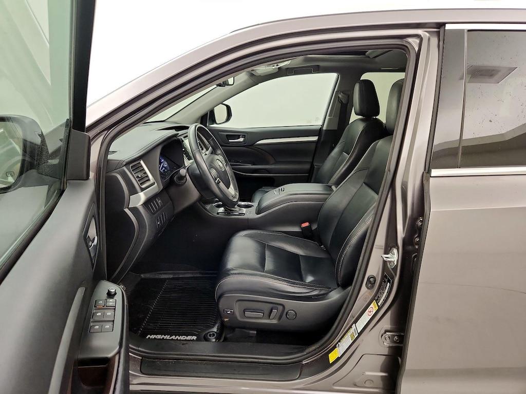 used 2016 Toyota Highlander car, priced at $25,998