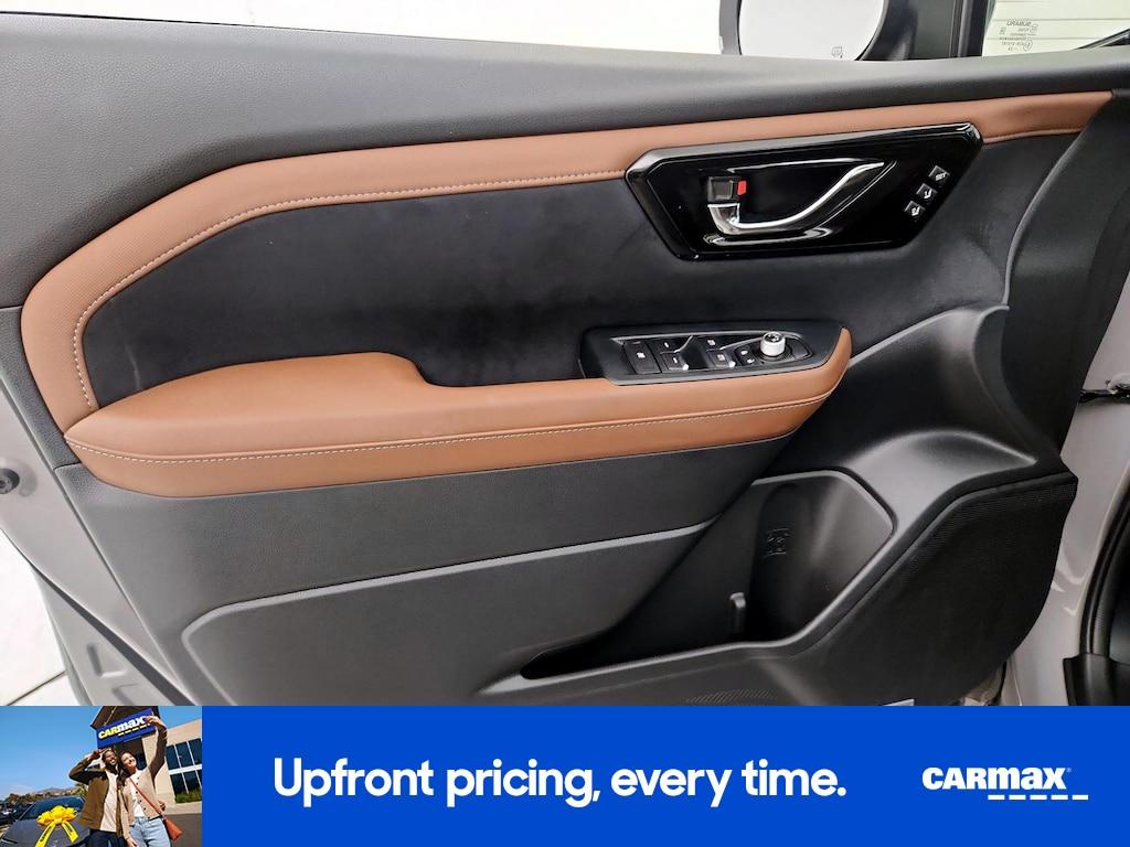 used 2025 Subaru Forester car, priced at $35,998