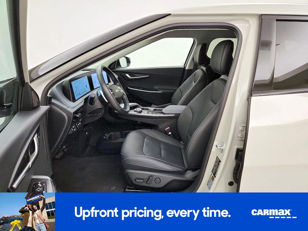 used 2023 Kia EV6 car, priced at $30,998