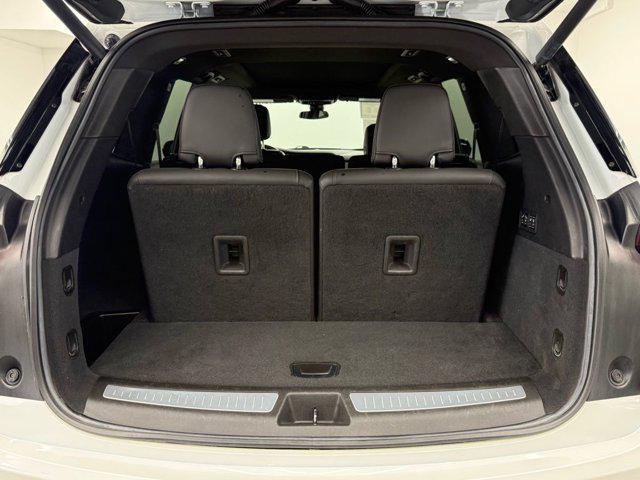 used 2023 Cadillac XT6 car, priced at $30,267