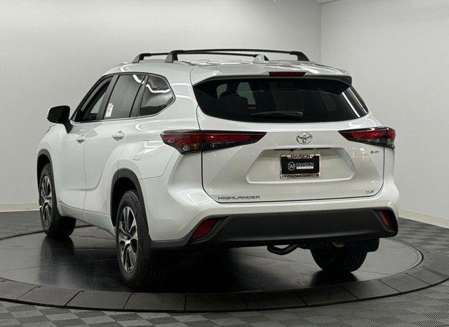 new 2026 Toyota Highlander Hybrid car, priced at $51,078