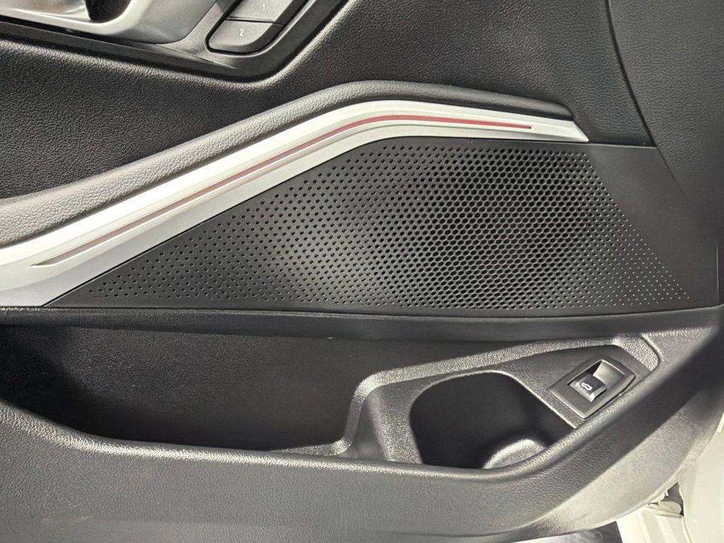 BMW 3 Series view 21