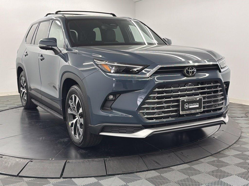 new 2026 Toyota Grand Highlander Hybrid car, priced at $66,186