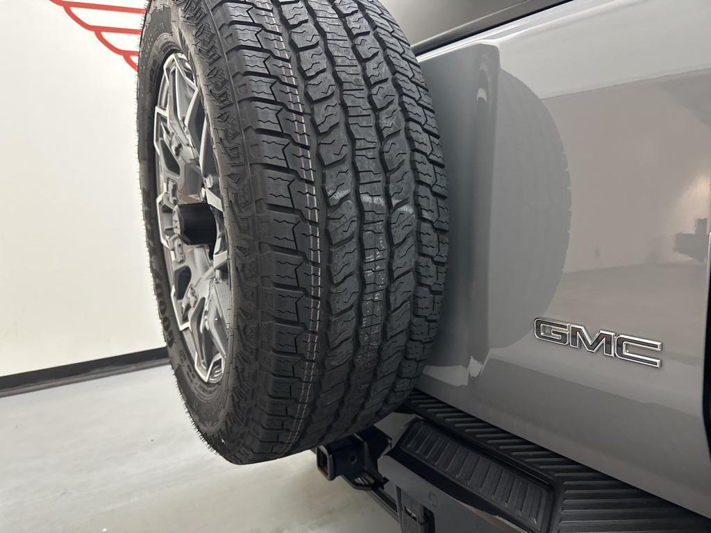 used 2025 GMC HUMMER EV SUV car, priced at $71,900