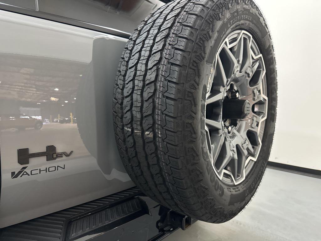 used 2025 GMC HUMMER EV SUV car, priced at $71,900