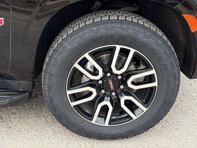 used 2022 GMC Yukon car, priced at $50,257