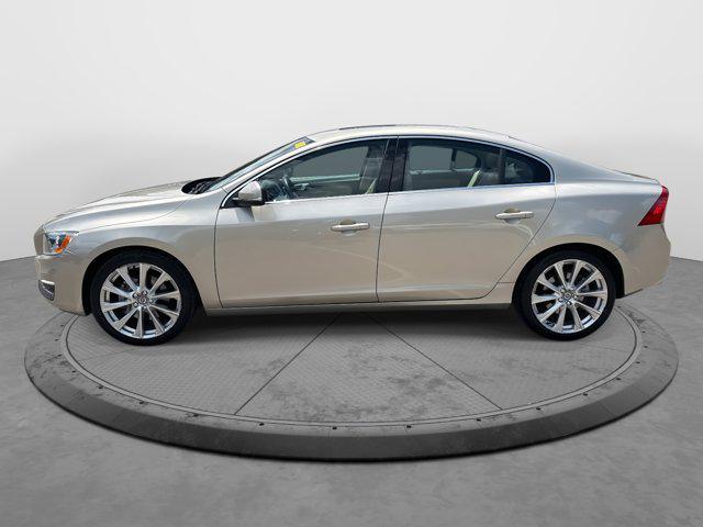 2018 Luminous Sand Metallic Volvo S60 Inscription