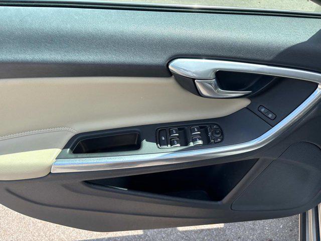 2018 Luminous Sand Metallic Volvo S60 Inscription