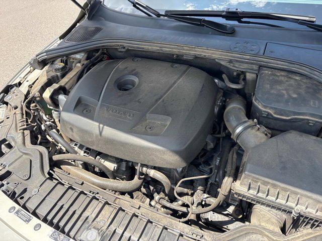2018 Luminous Sand Metallic Volvo S60 Inscription