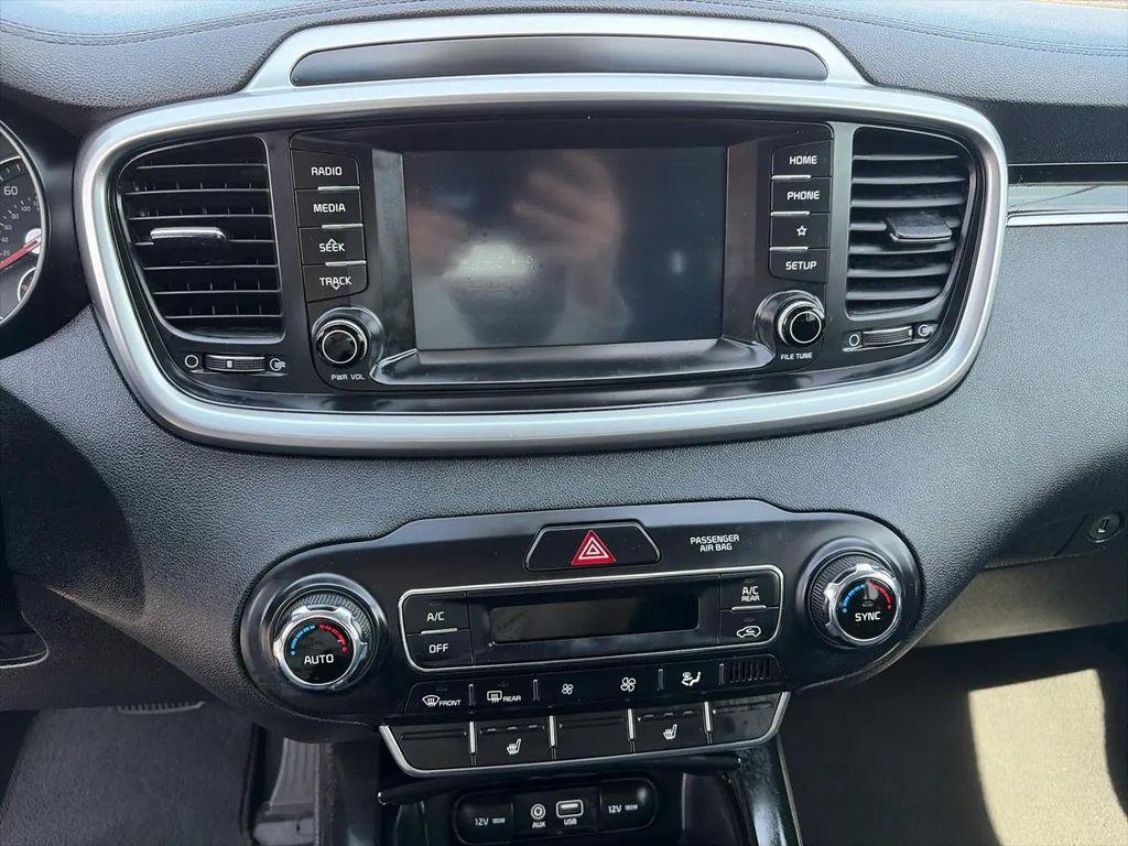 used 2019 Kia Sorento car