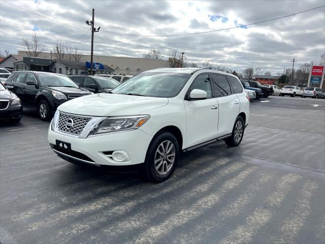 used 2015 Nissan Pathfinder car, priced at $15,999